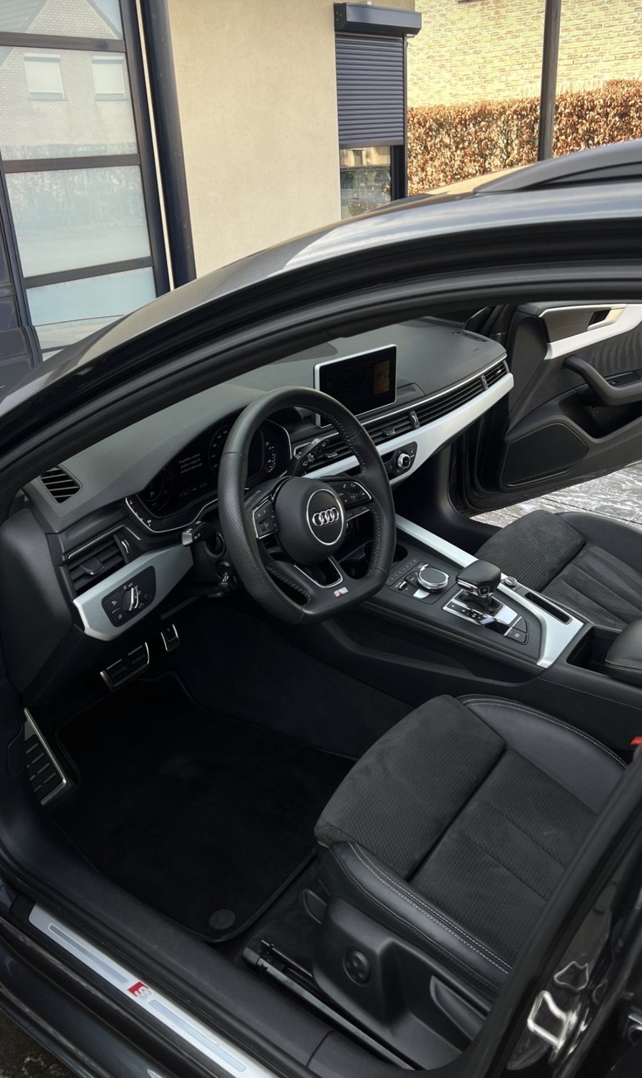Intérieur nettoyé par NetCar Lannion — réalisation 11